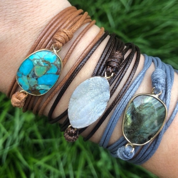 Labradorite Crystal Wrap Bracelet - Picture 2 of 5